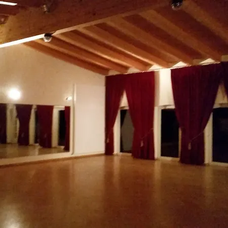 Landhotel Kreien Bed & Breakfast