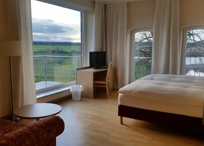Landhotel Kreien B&B 3*